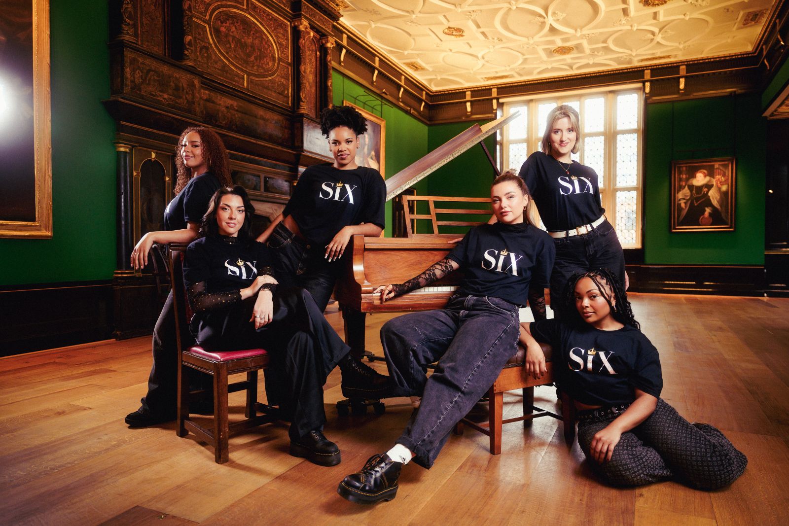 Six The Musical Crowns New Queens The Theatre Playbook