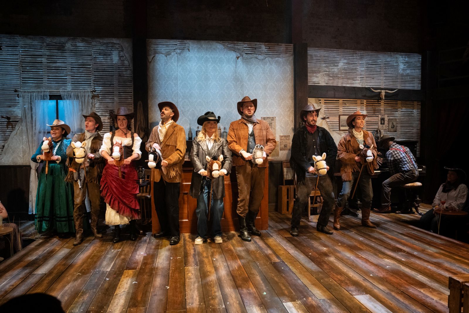 Park Theatre arrests celebrity sheriffs for Whodunnit [Uncensored] 4